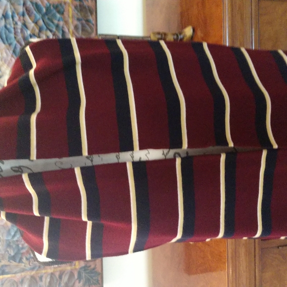 Bundle Up Bubula Wool Scarf - Picture 4 of 8